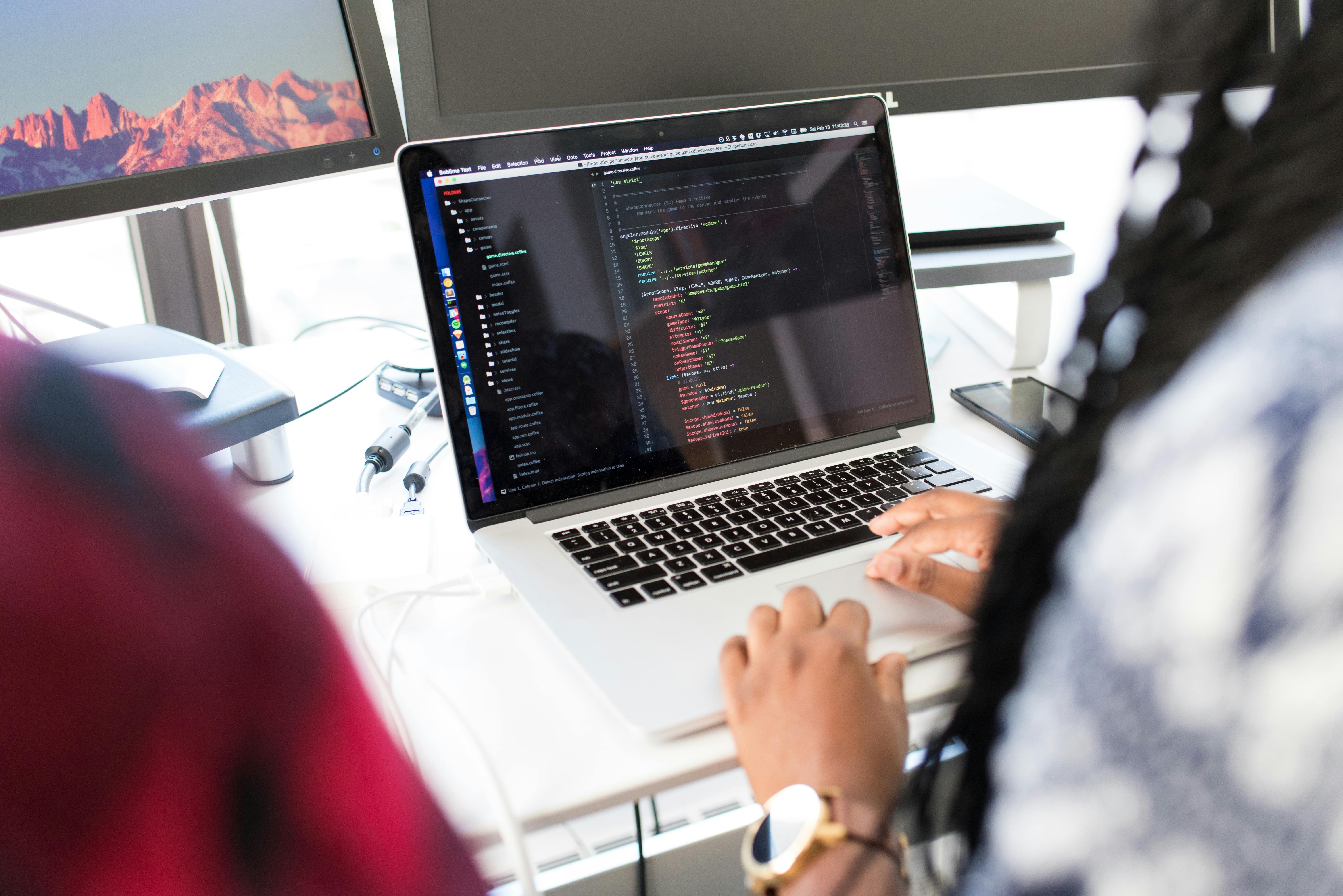 Commerce Dash building Shopify applications with production code on screen